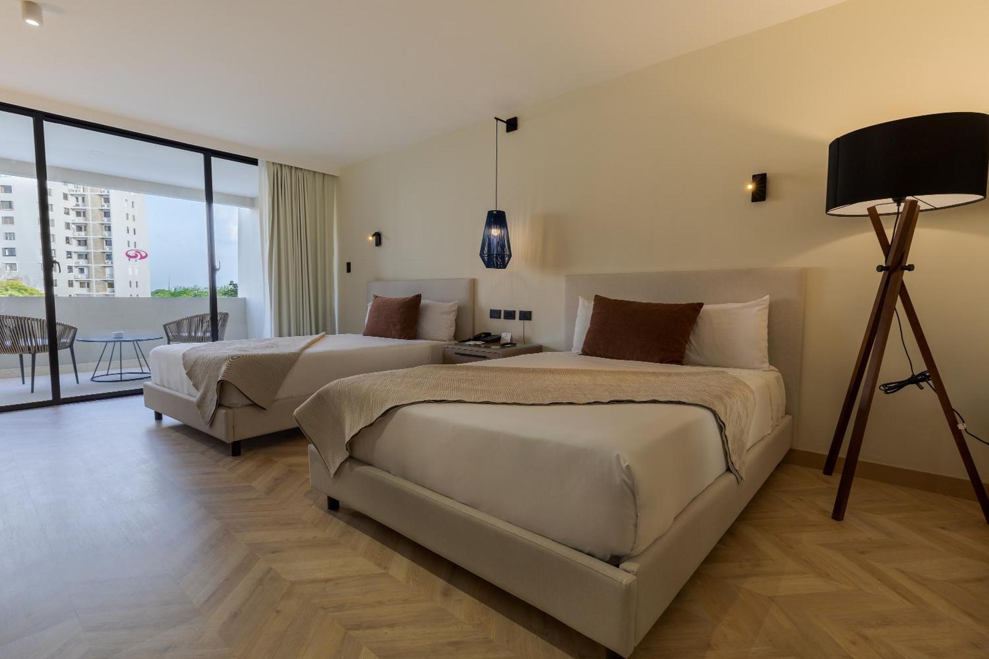 Dominican Fiesta Hotel Santo Domingo Buitenkant foto A room at the hotel